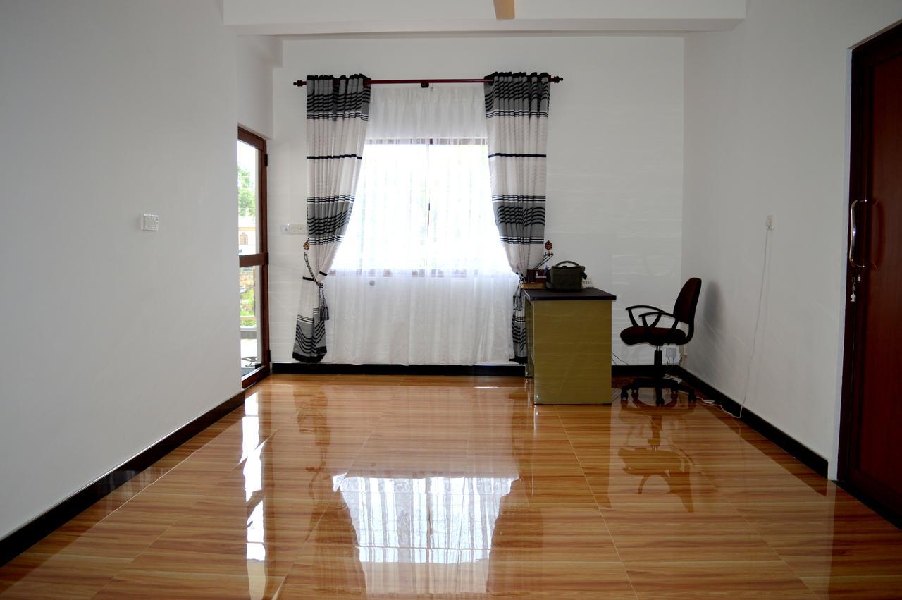 Holiday Villa Trincomalee Kültér fotó